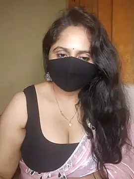 mouni499 online show from 07/28/26, 04:39