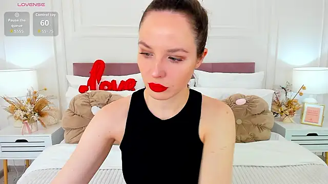 Snapshot of MonaRicci chatting on 02/20/26, 01:22 MonaRicci online show from 02/20/26, 01:22