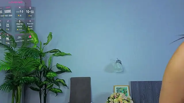 Snapshot of Sally_Parkss chatting on 11/12/25, 07:31 Sally Parkss online show from 11/12/25, 07:31