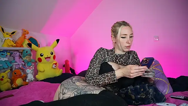 StellaCinderella online show from 10/22/25, 01:33