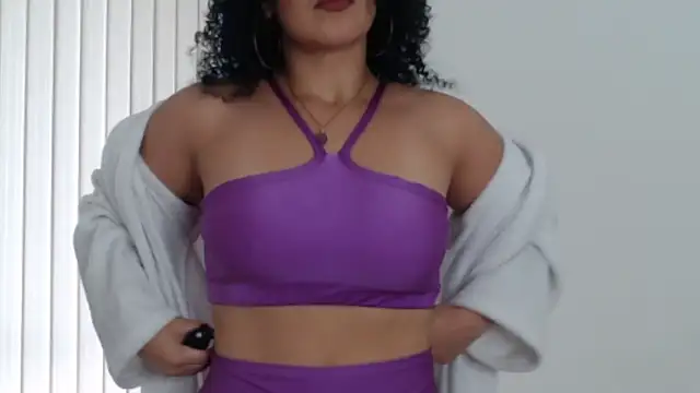 Snapshot of goddessvenus444 chatting on 02/18/26, 04:14 goddessvenus444 online show from 02/18/26, 04:14