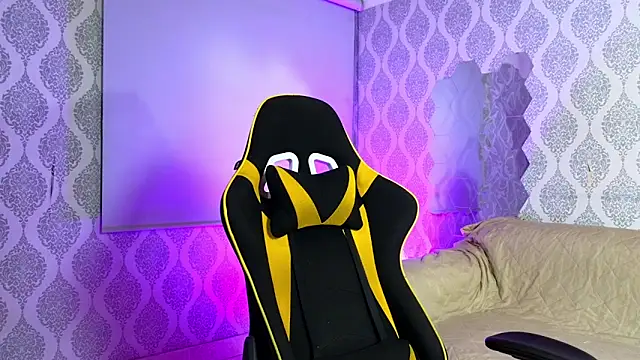 Snapshot of Boy_savoy chatting on 12/02/25, 07:25 Boy savoy online show from 12/02/25, 07:25