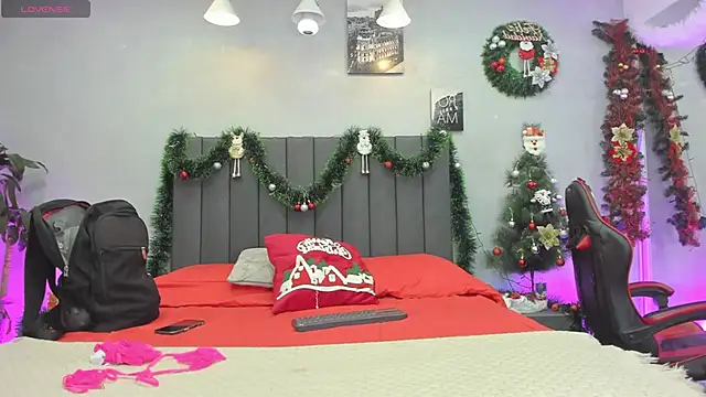 Snapshot of kendra_london chatting on 12/02/25, 11:26 kendra london online show from 12/02/25, 11:26