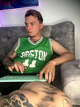 Nick orion online show from 11/26/25, 01:34