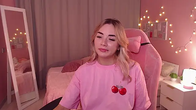 Rosie Mac online show from 11/12/25, 01:06