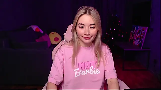 Rosie Mac online show from 12/19/25, 01:45