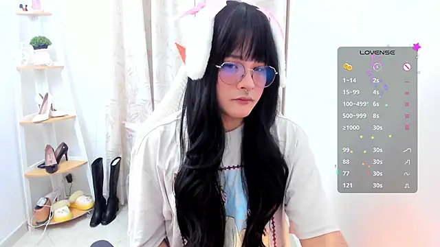 Omorimori online show from 11/17/25, 06:03