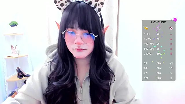 Omorimori online show from 11/27/25, 08:22