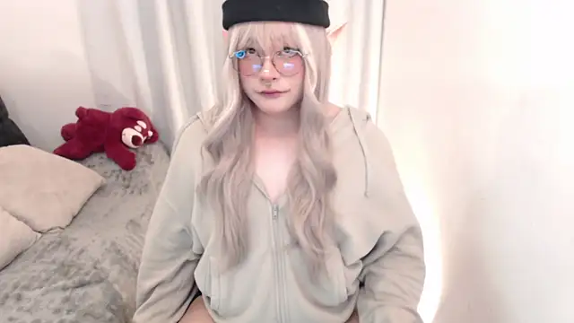 Snapshot of Omorimori chatting on 06/15/26, 01:35 Omorimori online show from 06/15/26, 01:35