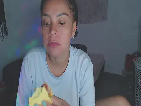 shayna cute online show from 06/09/26, 12:55