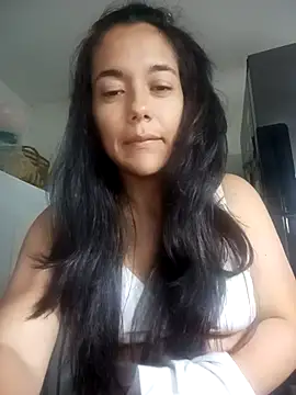 gigi097819 online show from 11/03/25, 12:02