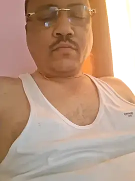 Snapshot of suraj696 chatting on 03/01/26, 05:42 suraj696 online show from 03/01/26, 05:42