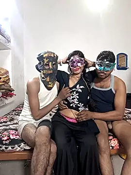 Snapshot of Real-Family chatting on 12/04/25, 05:21 Real-Family online show from 12/04/25, 05:21