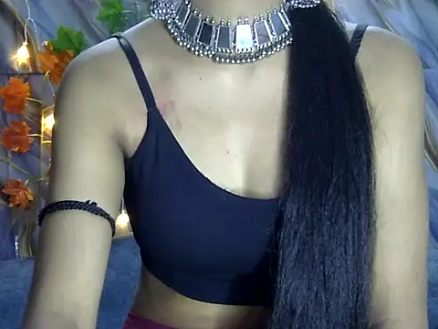 Snapshot of indian_cutepair chatting on 11/24/25, 05:01 indian cutepair online show from 11/24/25, 05:01