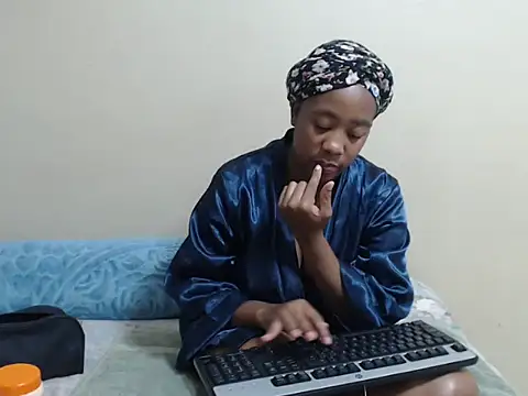 Snapshot of SexyLipss_ chatting on 11/30/25, 06:34 SexyLipss online show from 11/30/25, 06:34