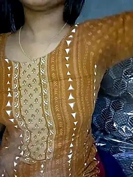 Snapshot of Neha533 chatting on 11/09/25, 02:48 Neha533 online show from 11/09/25, 02:48