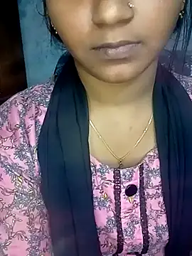 Snapshot of Neha533 chatting on 11/13/25, 05:34 Neha533 online show from 11/13/25, 05:34