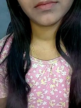 Snapshot of Neha533 chatting on 11/22/25, 08:41 Neha533 online show from 11/22/25, 08:41