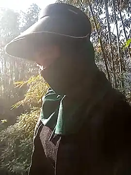 Snapshot of Mami_xxx chatting on 11/27/25, 01:07 Mami xxx online show from 11/27/25, 01:07