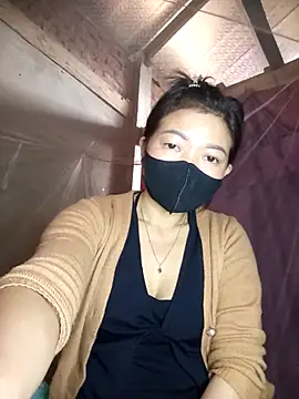 Snapshot of Mami_xxx chatting on 12/03/25, 12:51 Mami xxx online show from 12/03/25, 12:51