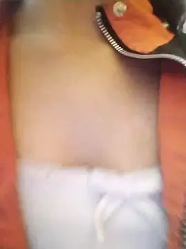 Snapshot of Ye_n chatting on 12/15/25, 06:17 Ye n online show from 12/15/25, 06:17