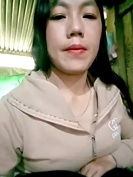 Snapshot of Sara_pusyy chatting on 11/14/25, 04:33 Sara pusyy online show from 11/14/25, 04:33