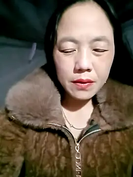 Snapshot of Sara_pusyy chatting on 11/29/25, 11:46 Sara pusyy online show from 11/29/25, 11:46