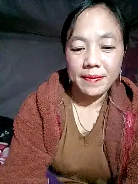 Snapshot of Sara_pusyy chatting on 12/02/25, 05:57 Sara pusyy online show from 12/02/25, 05:57