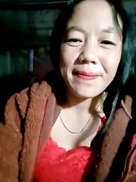 Snapshot of Sara_pusyy chatting on 12/14/25, 10:47 Sara pusyy online show from 12/14/25, 10:47