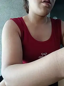 Sara pusyy online show from 07/12/26, 12:45
