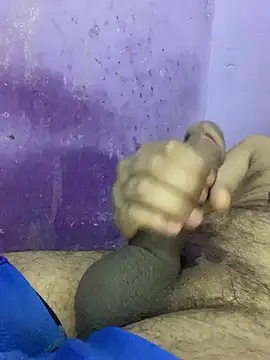 Snapshot of hotman29 chatting on 11/08/25, 03:45 hotman29 online show from 11/08/25, 03:45