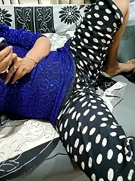 Snapshot of fuckgirl143143 chatting on 12/14/25, 07:07 fuckgirl143143 online show from 12/14/25, 07:07