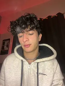 Snapshot of lion_cherry21 chatting on 11/19/25, 06:35 lion cherry21 online show from 11/19/25, 06:35