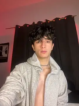 Snapshot of lion_cherry21 chatting on 12/04/25, 06:44 lion cherry21 online show from 12/04/25, 06:44