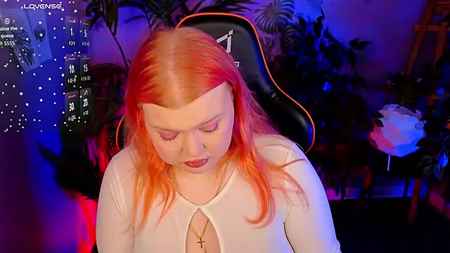 Snapshot of AriettaHeart chatting on 11/18/25, 09:30 AriettaHeart online show from 11/18/25, 09:30