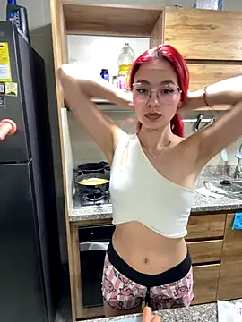 Snapshot of rossyhonney chatting on 11/29/25, 02:25 rossyhonney online show from 11/29/25, 02:25