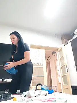 Snapshot of SugarDiamonds chatting on 11/26/25, 07:53 SugarDiamonds online show from 11/26/25, 07:53