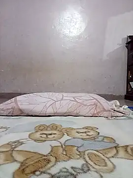 Snapshot of sdlmona chatting on 11/22/25, 07:35 sdlmona online show from 11/22/25, 07:35