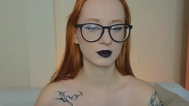 Snapshot of WICKEDEMBER chatting on 01/13/26, 01:55 WICKEDEMBER online show from 01/13/26, 01:55
