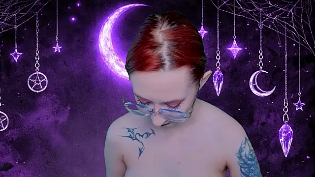 Snapshot of WICKEDEMBER chatting on 04/11/26, 01:43 WICKEDEMBER online show from 04/11/26, 01:43