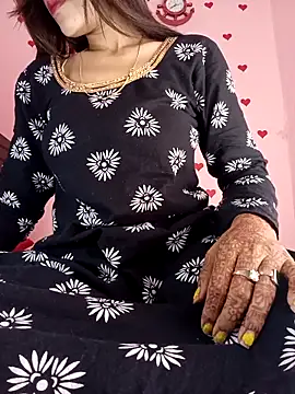 Snapshot of Saniya76 chatting on 03/23/26, 02:37 Saniya76 online show from 03/23/26, 02:37