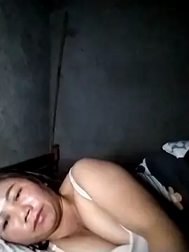 Snapshot of be-yeu chatting on 11/12/25, 07:09 be-yeu online show from 11/12/25, 07:09