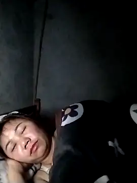 Snapshot of be-yeu chatting on 11/13/25, 04:28 be-yeu online show from 11/13/25, 04:28