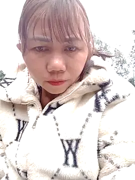 Snapshot of be-yeu chatting on 11/20/25, 03:07 be-yeu online show from 11/20/25, 03:07