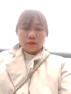 Snapshot of be-yeu chatting on 11/22/25, 12:31 be-yeu online show from 11/22/25, 12:31