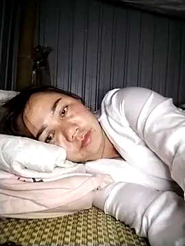 Snapshot of be-yeu chatting on 12/13/25, 08:25 be-yeu online show from 12/13/25, 08:25