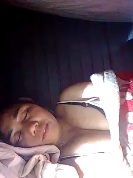 Snapshot of be-yeu chatting on 12/15/25, 08:40 be-yeu online show from 12/15/25, 08:40