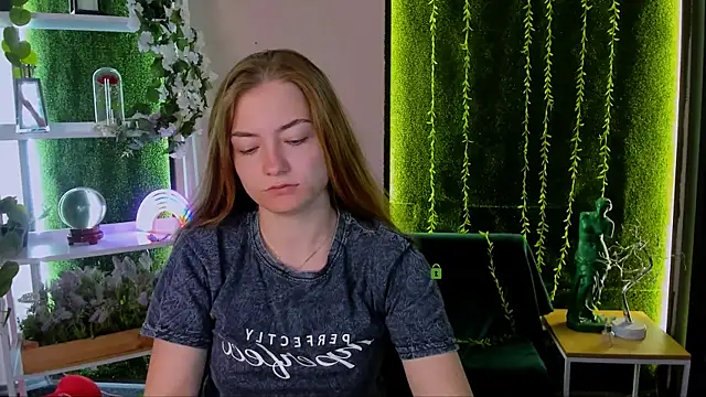 baby hotte online show from 07/09/26, 06:17