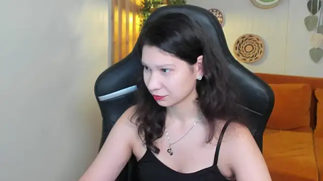 SaraDenars online show from 11/10/25, 05:06