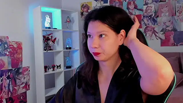 SaraDenars online show from 11/19/25, 05:18